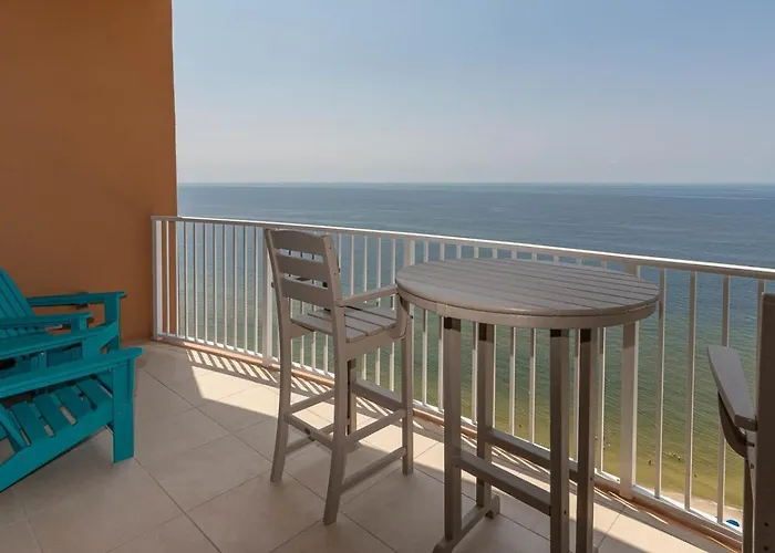Phoenix Gulf Towers 2202 Apartment