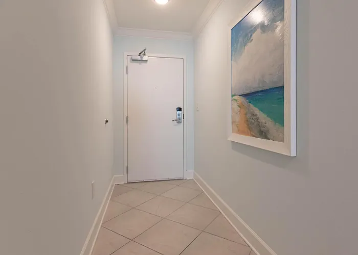 Phoenix Gulf Towers 2202